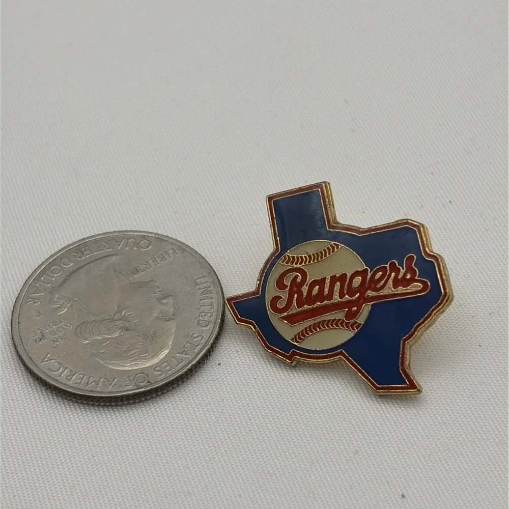 Vintage 1985‎ Texas Rangers State Outline MLB Baseball Lapel Hat Pin